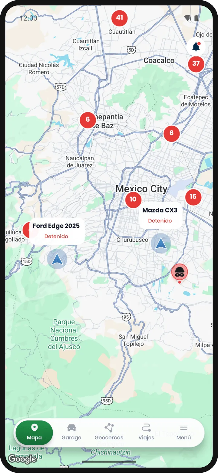 Pantalla Mapa con dos vehículos, Ford Edge 2025 y Mazda CX3, y la barra inferior Mapa, Garage, Geocercas, Viajes, Menú